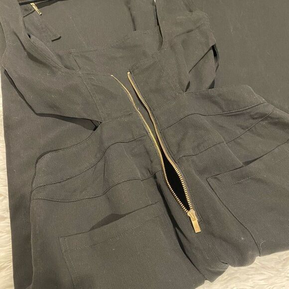 WeWoreWhat Revolve Cut Out Overall in Black Size 6 NWT - Picture 7 of 9